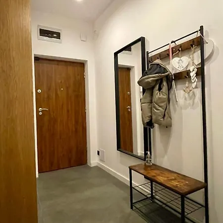 Premium Place Podchorazych وارسو