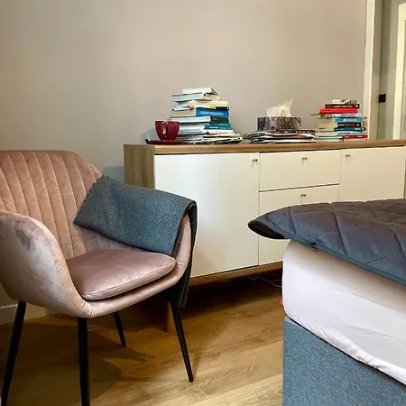 Premium Place Podchorazych