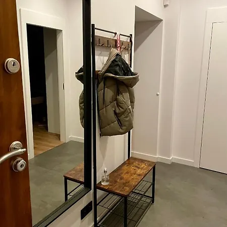 Premium Place Podchorazych شقة *